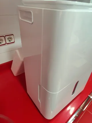 Deshumidificador Comfee 20L