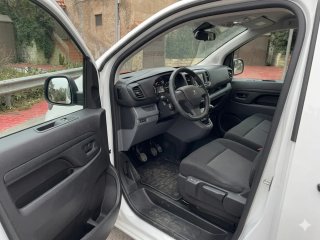 Peugeot Expert 150CV Combi Long 2018