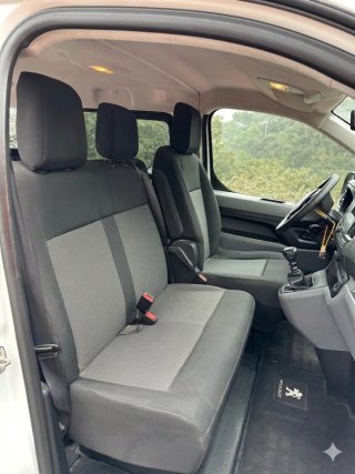 Peugeot Expert 150CV Combi Long 2018