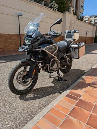 BMW F850 GS Adventure Negra