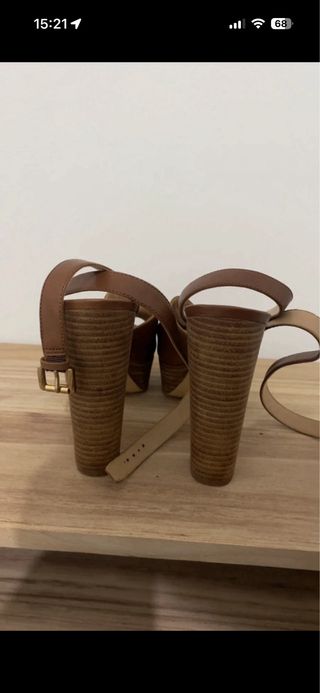 Sandalo Michael Kors con plateau marrone