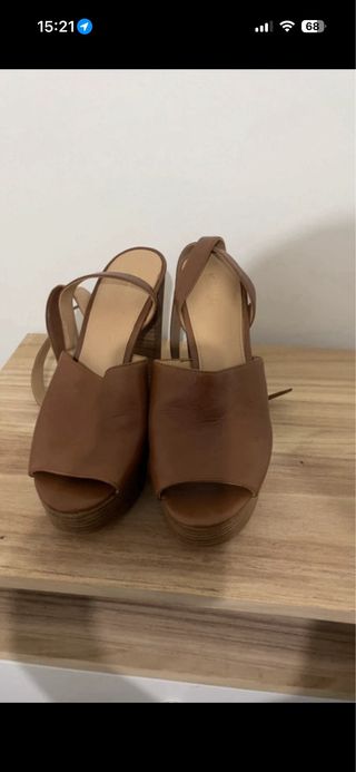 Sandalo Michael Kors con plateau marrone