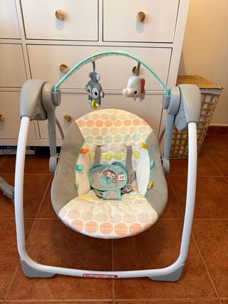 Balanza para bebé con juguetes