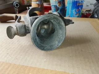 Picadora de carne antigua de hierro Beatrice