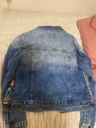 Chaqueta vaquera Desigual bordada