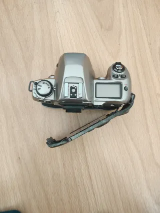 Cámara Nikon F80 Plata/Negra