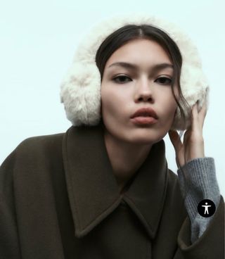 Orejeras de pelo Zara beige/blanco