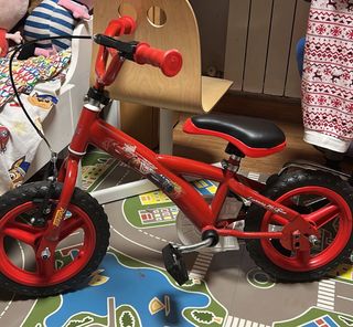 Bici infantil roja Cars
