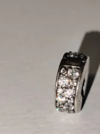 Clip Pandora ferma charm Argento Zirconi Gommini