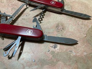 2 Canivetes Victorinox :Fieldmaster e Huntsman old