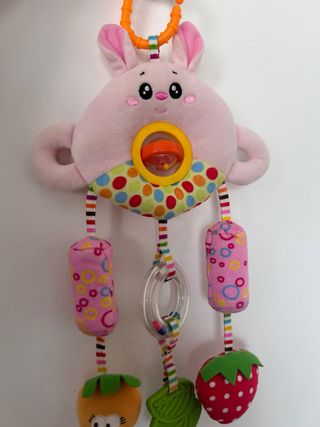Juguete musical para bebé con sonajero