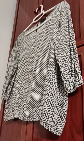 Blusa C&A manga 3/4 con goma