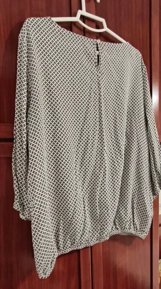 Blusa C&A manga 3/4 con goma