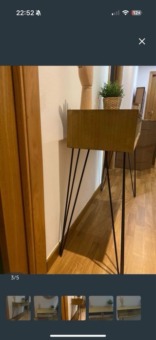 Recibidor de madera y metal