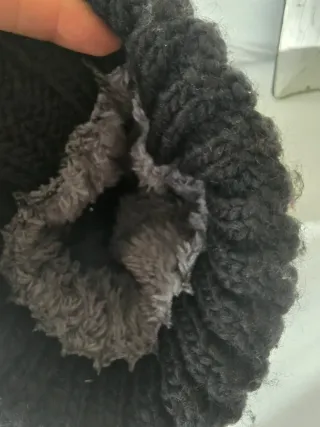 Gorro de lana con pompón