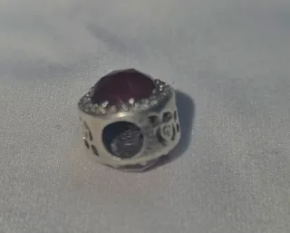 Charm Pandora Rosa Bella y Bestia Morado