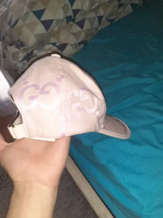 Gorra rosa Gucci