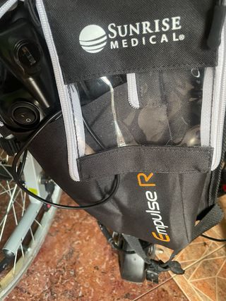 Silla de ruedas eléctrica con motor desmontable