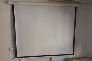 Pantalla Proyector Phoenix Enrollable Blanca