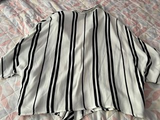 Camisa Bershka Talla XS Rayas Blanco y Negro