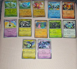 Lote cartas Pokémon Reverse y Holo en Ingles.