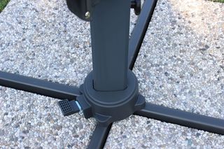 Ombrellone Decentrato 3x3 Alluminio Ecrù Moderno