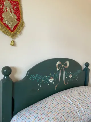 Cabecero de cama pintado a mano