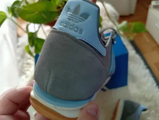 Zapatillas Adidas Talla 42 Gris y Azul