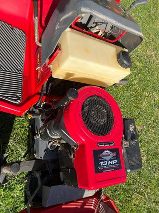 Tractor Cortacésped Murray Sentinel con Cesto