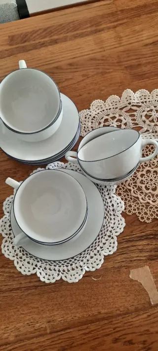 Set 6 Tazze e Piattini THUN