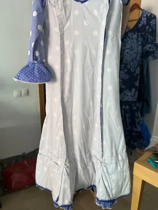 Traje Flamenca Lunares Azul y Blanco