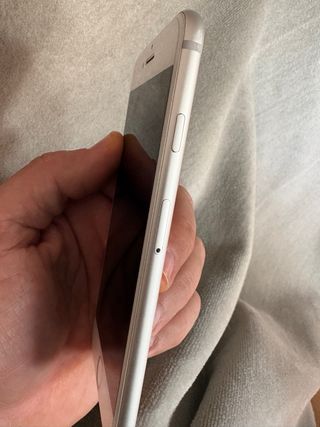 iPhone 7 32GB Plata. Estéticamente como nuevo.