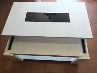 Mesa centro elevable blanca y negra