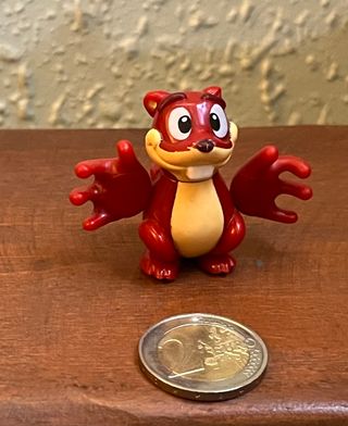 3 FIGURAS KINDER CASTOR CANGREJO Y VACA