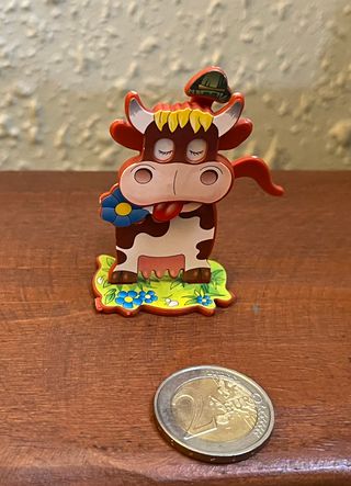 3 FIGURAS KINDER CASTOR CANGREJO Y VACA