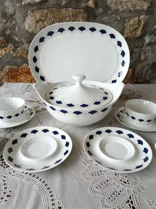 Juego de vajilla Bidasoa porcelana azul