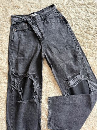 Pantalón ancho Pull&Bear negro roto