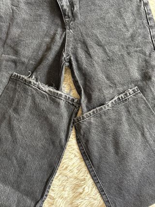 Pantalón ancho Pull&Bear negro roto