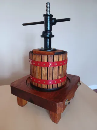 Prensa Francesa "Corgoloin"  Borgoña S. XIX