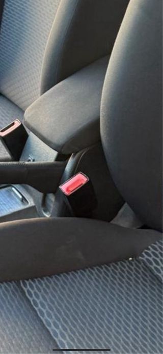 Enganche cinturón delantero izquierdo Volkswagen