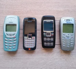 Lote 4 Móviles Nokia Antiguos
