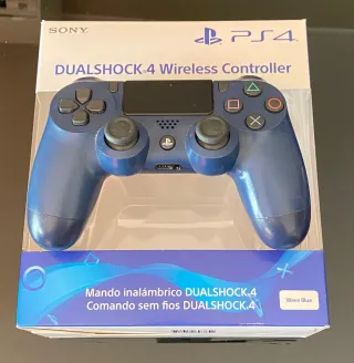 PS4 Slim + 4 mandos (cajas incluidas)