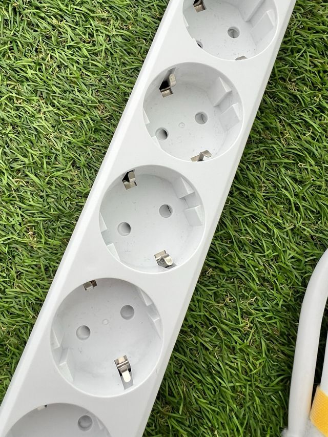 Regleta 5 Enchufes + 3 USB (Blanca)