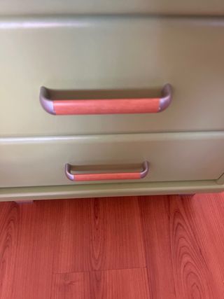 Dos Mesitas de noche en muy buen estado