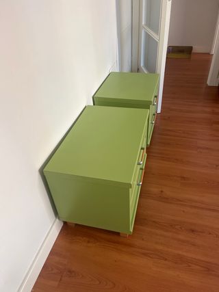 Dos Mesitas de noche en muy buen estado