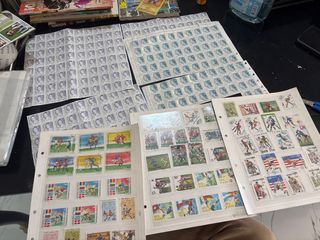 Francobolli vintage Mondiali di Calcio, con emissi