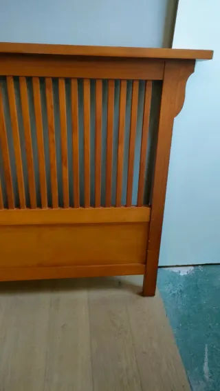 Cabecero de madera estilo rústico