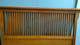 Cabecero de madera estilo rústico