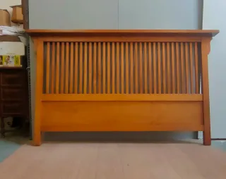 Cabecero de madera estilo rústico