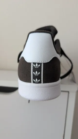 Zapatillas Adidas Stan Smith Gris/Blanco Talla 42.